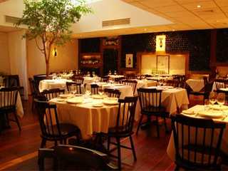 Piselli Vineria & Osteria